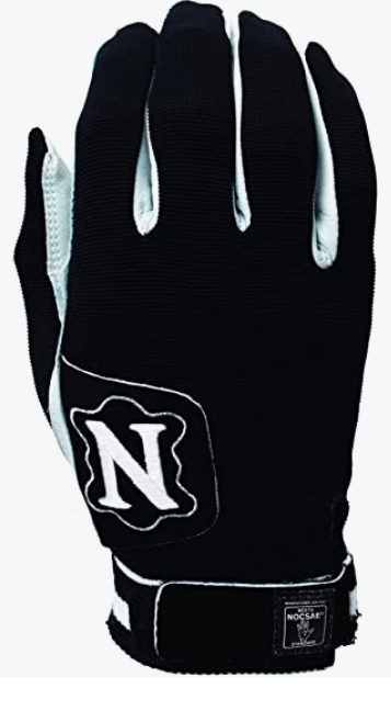 Adams Neumann, Best Football Gloves For Cold Weather